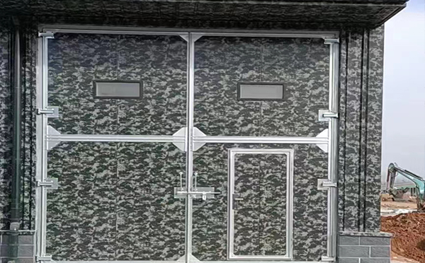 久治工业平开门